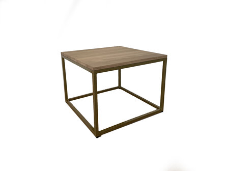 Salontafel-vierkant-eikenhout-goud-metaal-onderstel-side-table