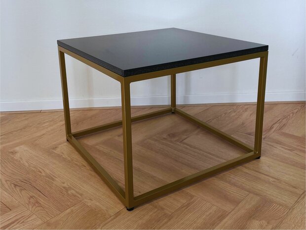 Salontafel zwart graniet - goud onderstel 60x60cm